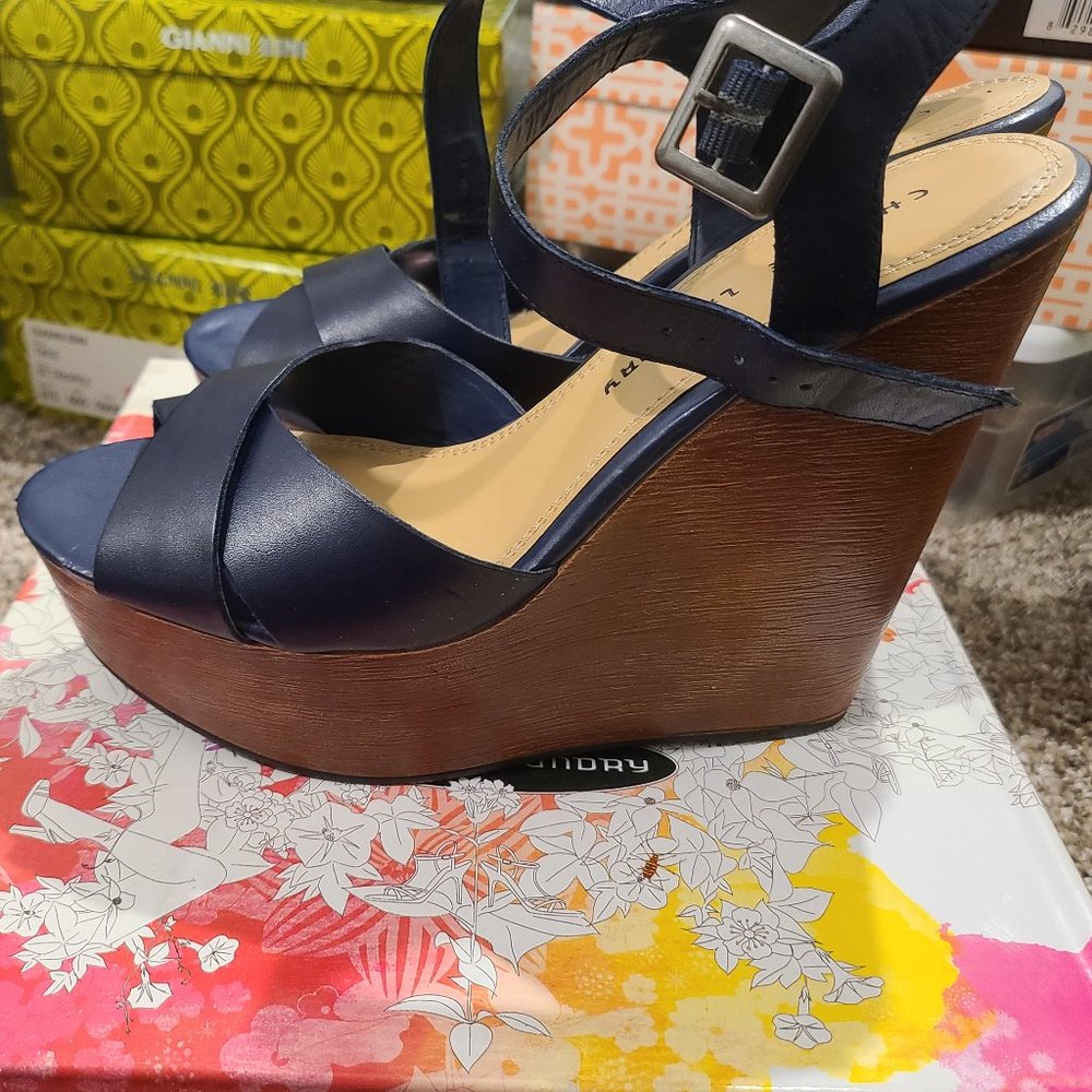 Chinese Laundry Women's Wedge Sandal